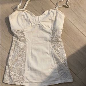 Creme talula aritzia tank top with lace sides